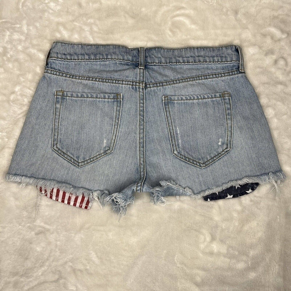 Old Navy Boyfriend Blue Stars & Stripes Mid Rise Cut-Off Denim Jean Shorts Sz 0 - Picture 4 of 10